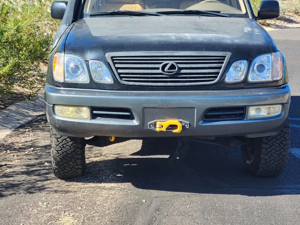 2002 Lexus LX 2nd Gen - Image 11 of 15