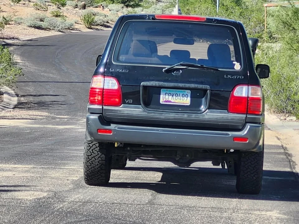 2002 Lexus LX 2nd Gen - Image 7 of 15