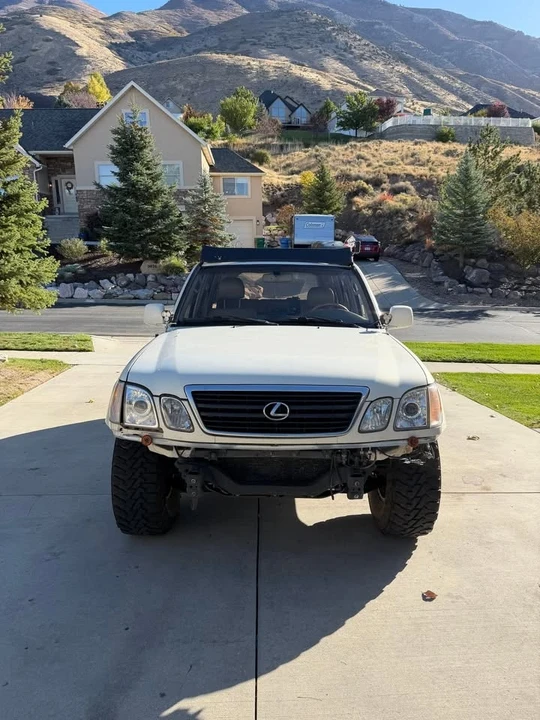 2002 Lexus LX 1st Gen - Image 3 of 13
