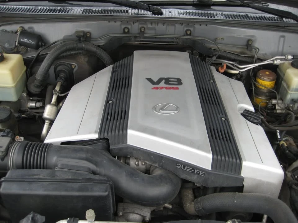 2002 Lexus LX 2nd Gen - Image 18 of 19