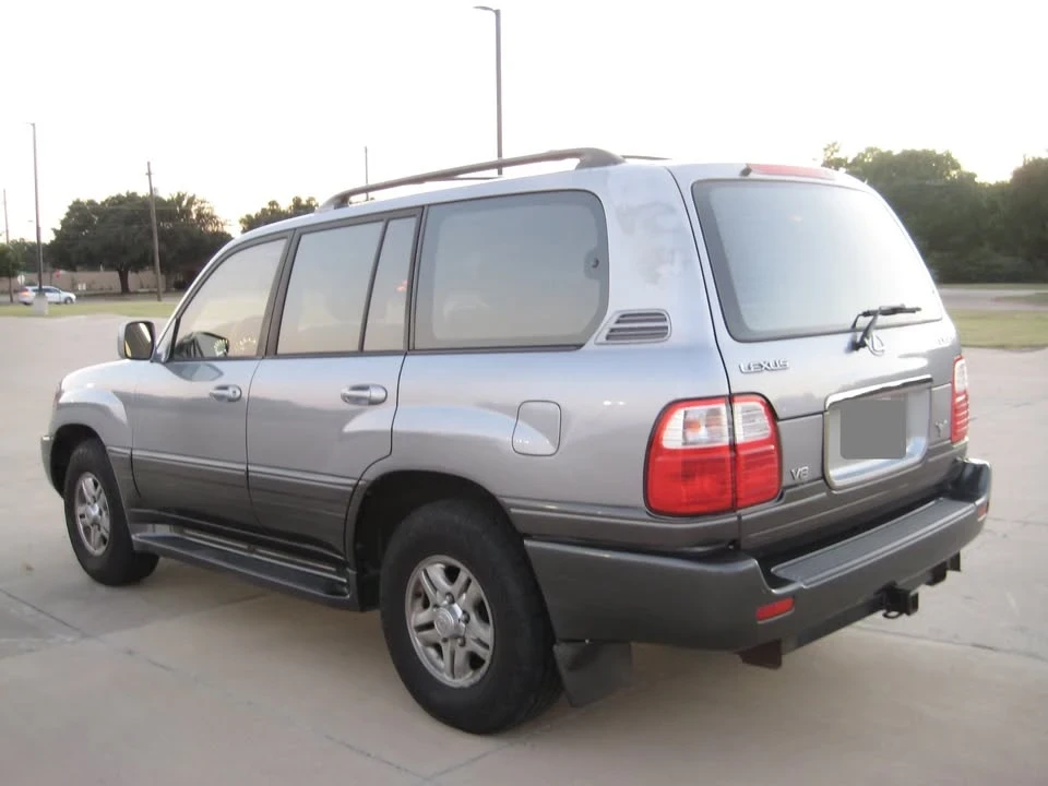 2002 Lexus LX 2nd Gen - Image 6 of 19