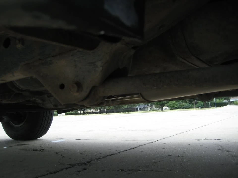 2002 Lexus LX 2nd Gen - Image 17 of 19