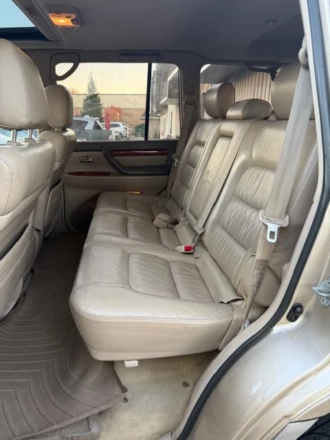 2002 Lexus LX 2nd Gen - Image 9 of 16