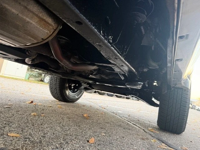 2002 Lexus LX 2nd Gen - Image 13 of 16