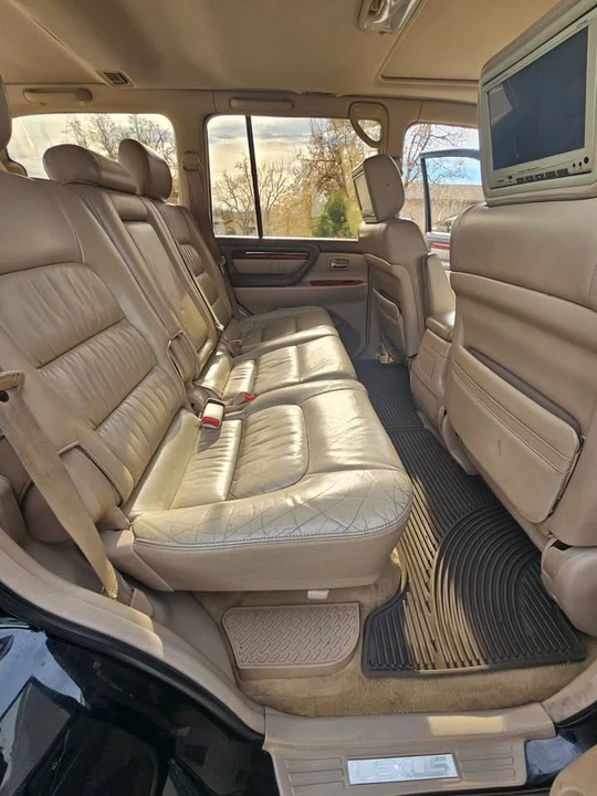 2002 Lexus LX 2nd Gen - Image 5 of 13