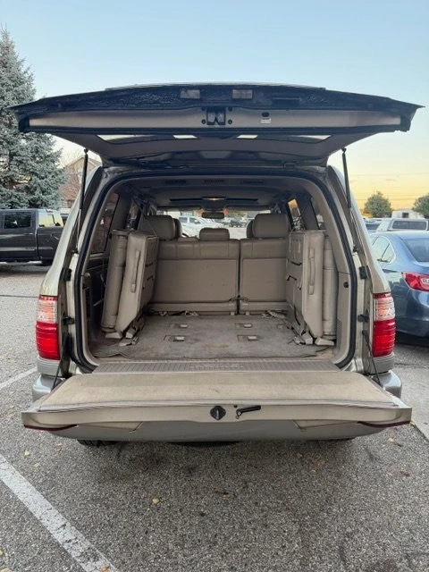 2002 Lexus LX 2nd Gen - Image 10 of 16