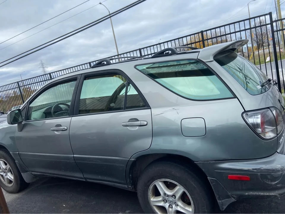 2002 Lexus RX 1st Gen - Image 2 of 12