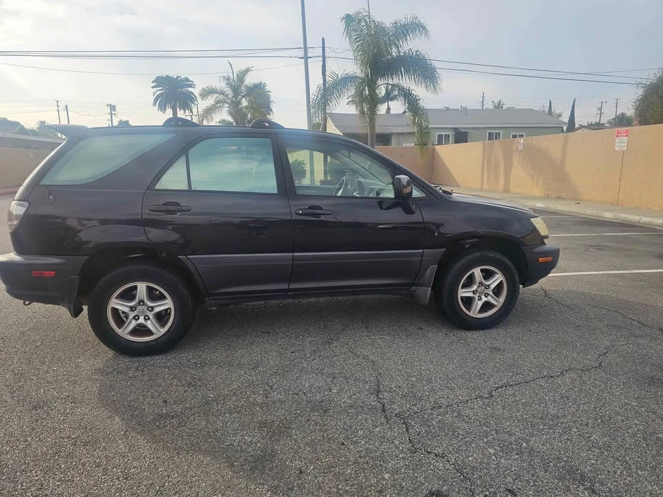 2002 Lexus RX 1st Gen - Image 5 of 12