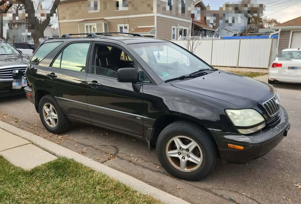 2002 Lexus RX 1st Gen - Image 8 of 11