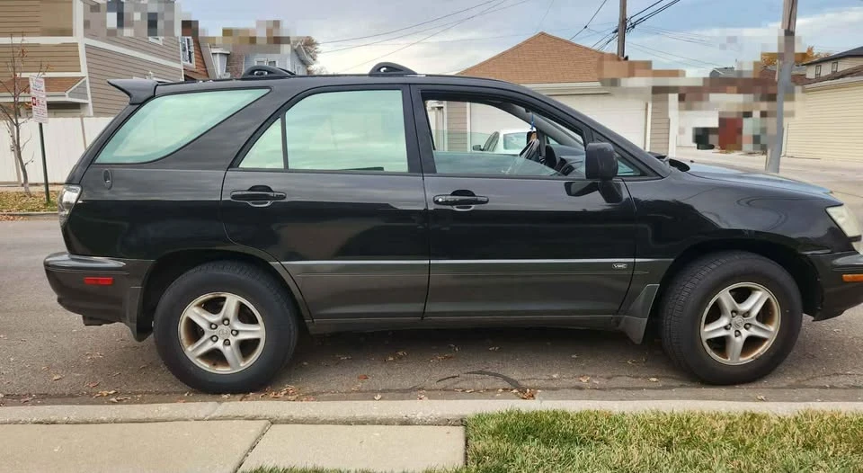2002 Lexus RX 1st Gen - Image 9 of 11