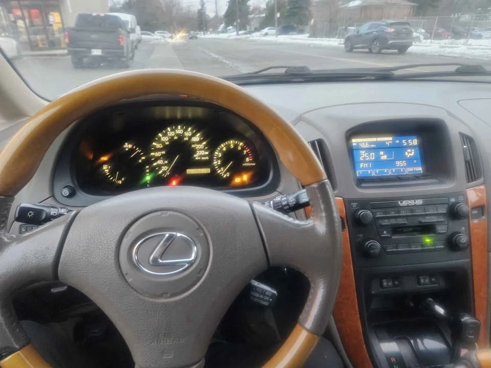 2002 Lexus RX 1st Gen - Image 9 of 11