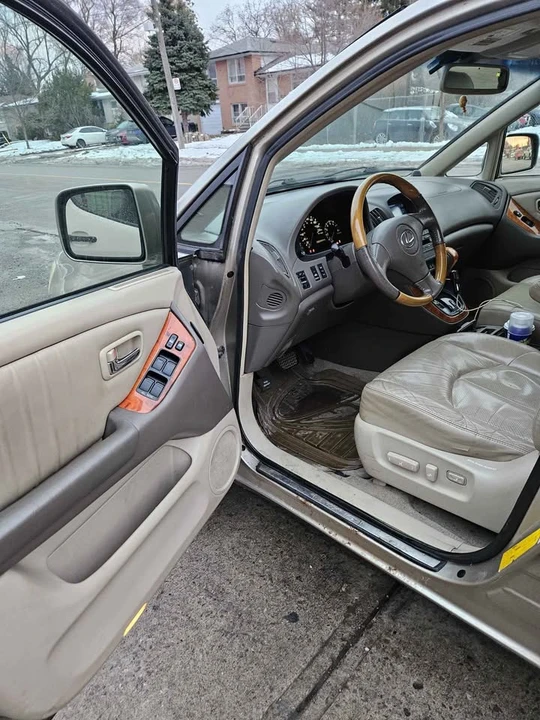 2002 Lexus RX 1st Gen - Image 2 of 11