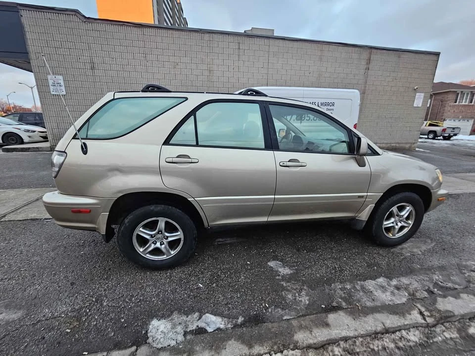2002 Lexus RX 1st Gen - Image 11 of 11