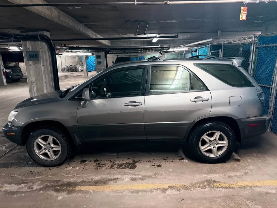 2002 Lexus RX 1st Gen - Image 4 of 8