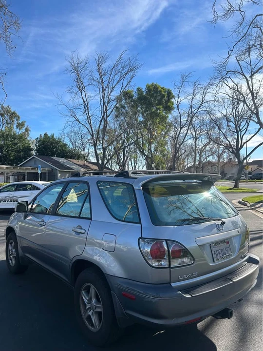 2002 Lexus RX 1st Gen - Image 3 of 20