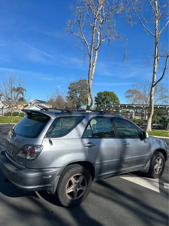 2002 Lexus RX 1st Gen - Image 5 of 20