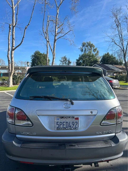 2002 Lexus RX 1st Gen - Image 4 of 20