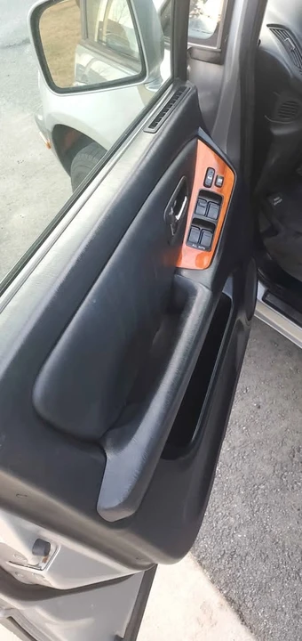 2002 Lexus RX 1st Gen - Image 7 of 12