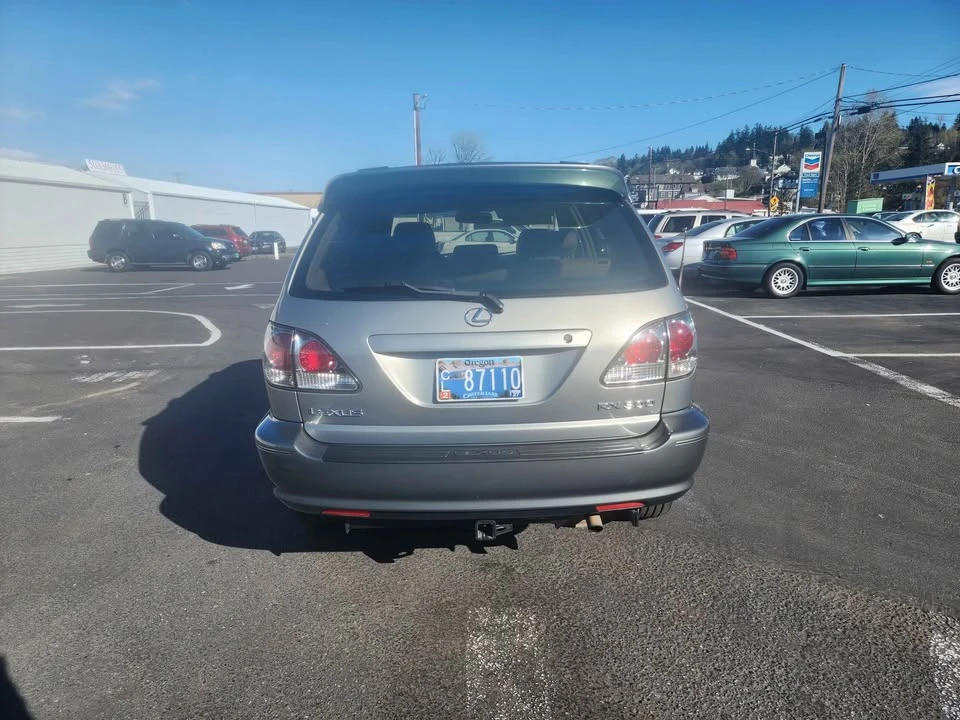 2002 Lexus RX 1st Gen - Image 3 of 6