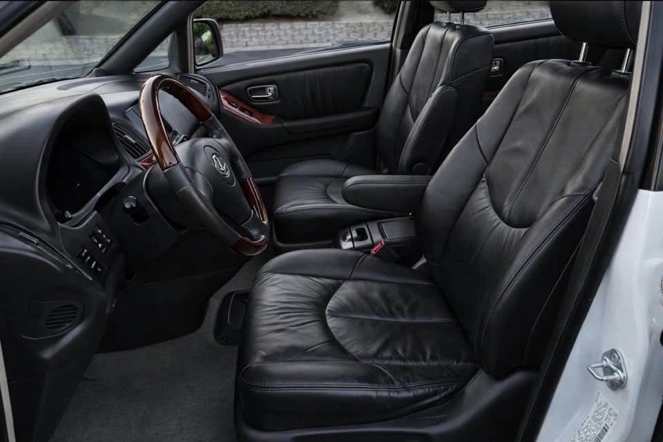 2002 Lexus RX 1st Gen - Image 6 of 7
