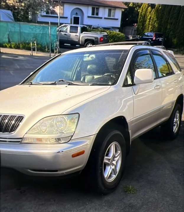 2002 Lexus RX 1st Gen - Image 2 of 4
