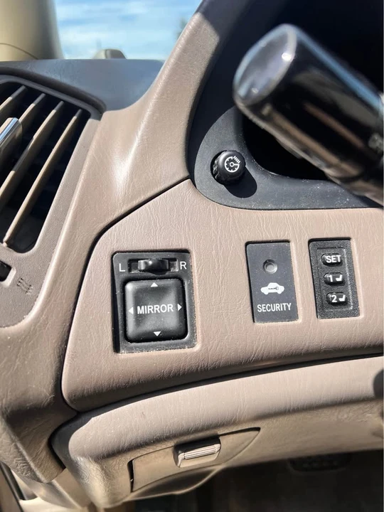 2002 Lexus RX 1st Gen - Image 11 of 12