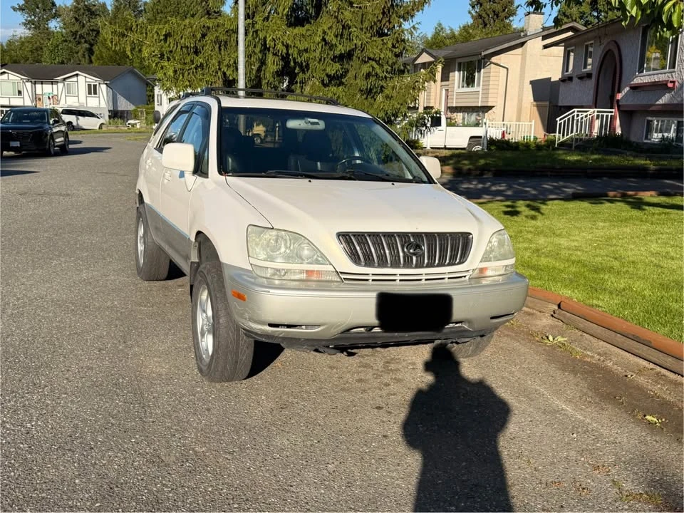 2002 Lexus RX 1st Gen - Image 3 of 8