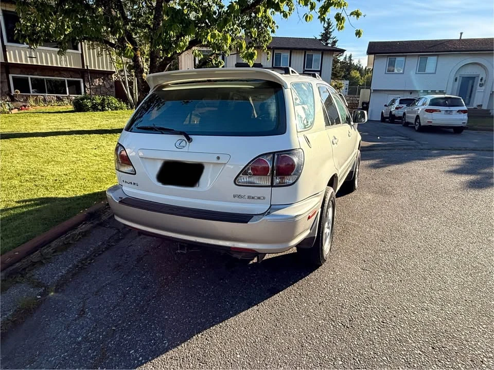 2002 Lexus RX 1st Gen - Image 5 of 8