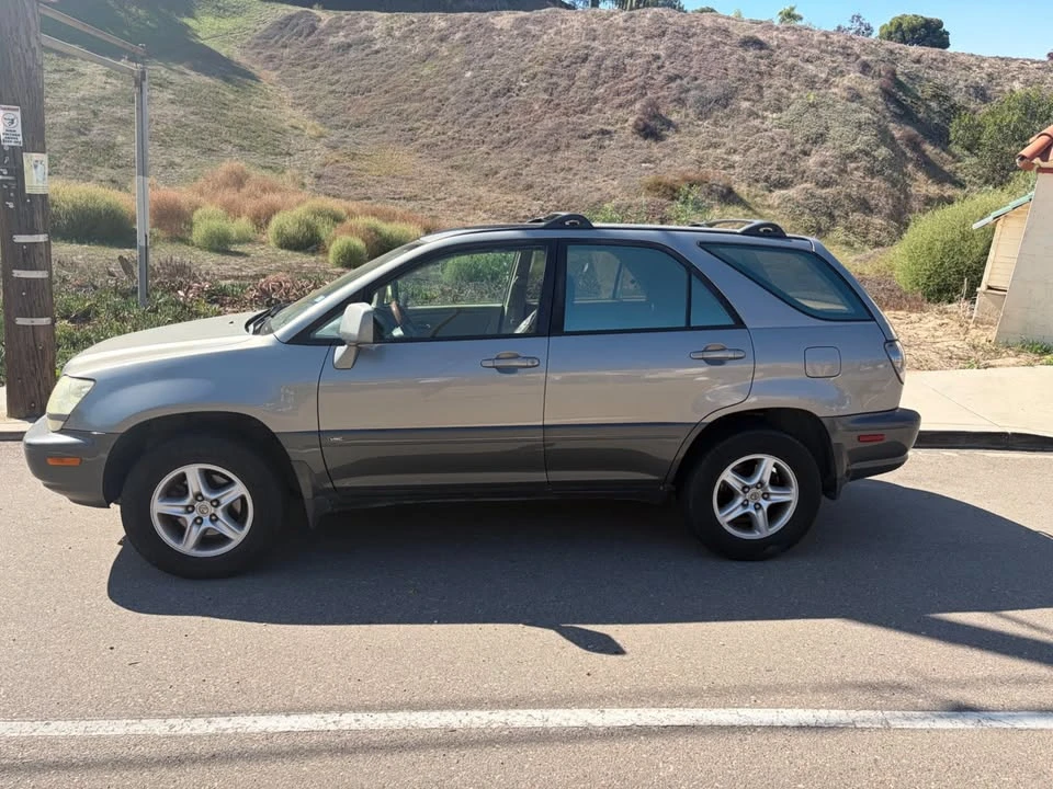2002 Lexus RX 1st Gen - Image 4 of 16