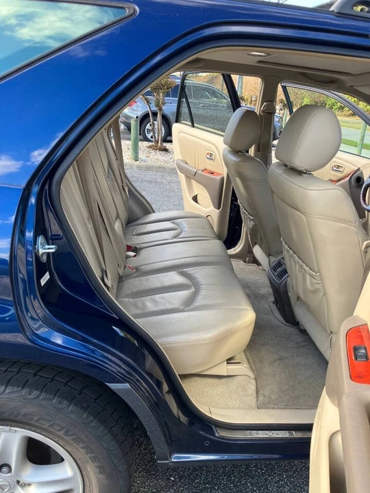 2002 Lexus RX 1st Gen - Image 11 of 13