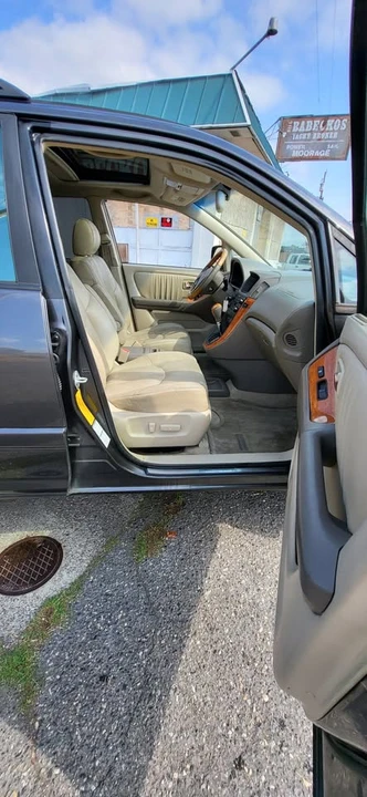 2002 Lexus RX 1st Gen - Image 4 of 7