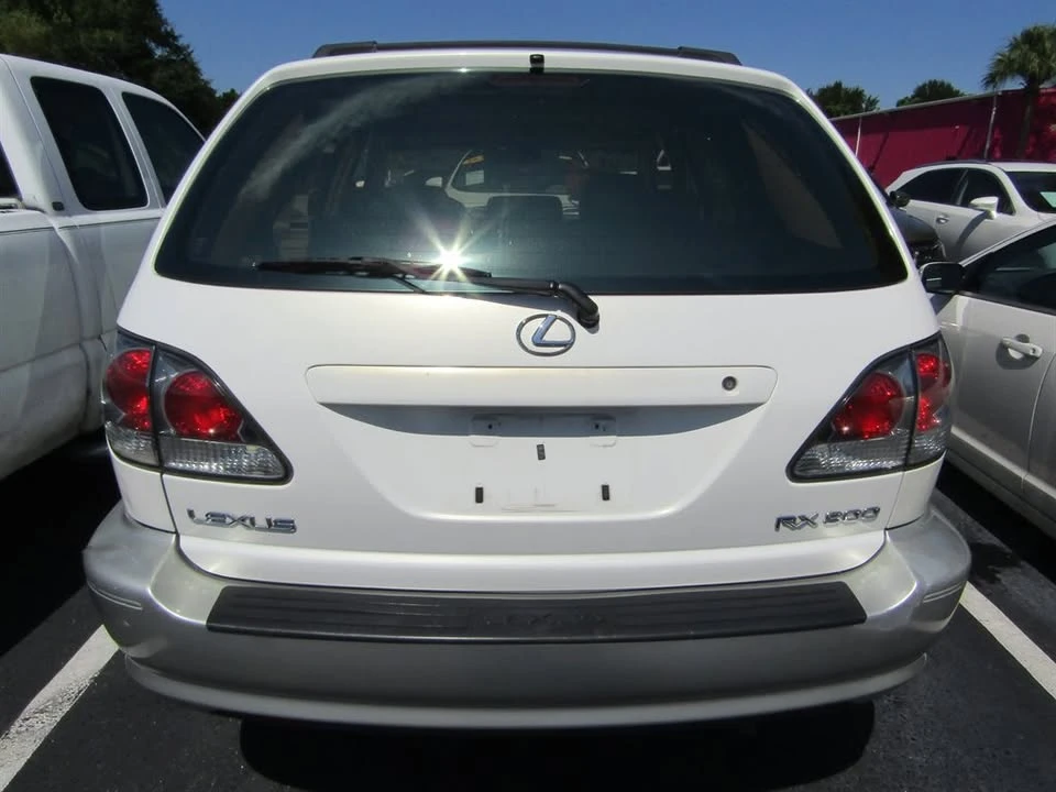 2002 Lexus RX 1st Gen - Image 3 of 14