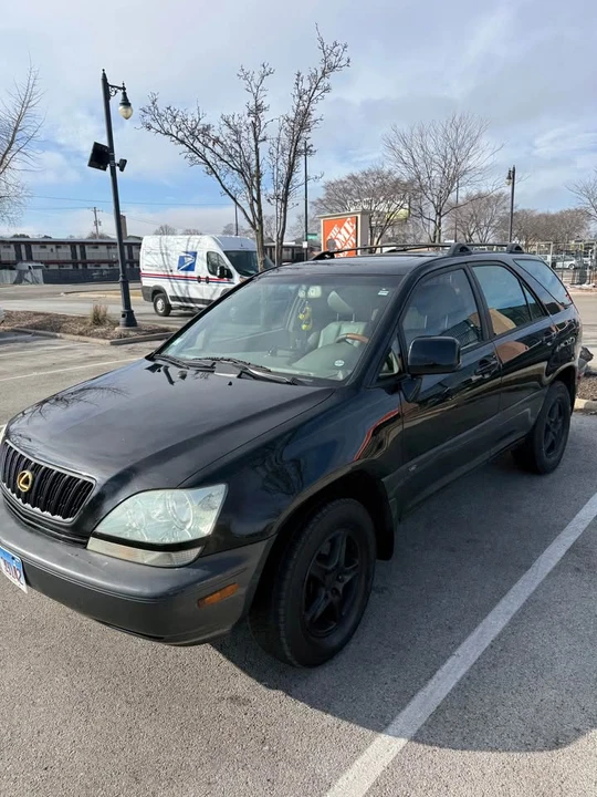2002 Lexus RX 1st Gen - Image 2 of 14