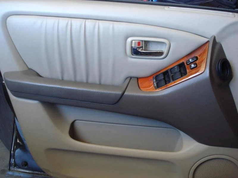2002 Lexus RX 1st Gen - Image 17 of 20