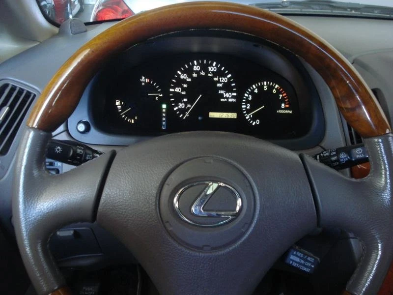 2002 Lexus RX 1st Gen - Image 12 of 20