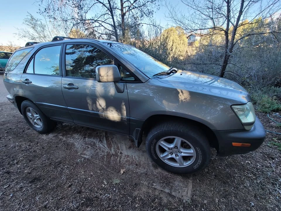 2002 Lexus RX 1st Gen - Image 3 of 4