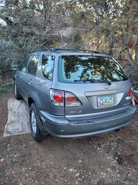 2002 Lexus RX 1st Gen - Image 2 of 4