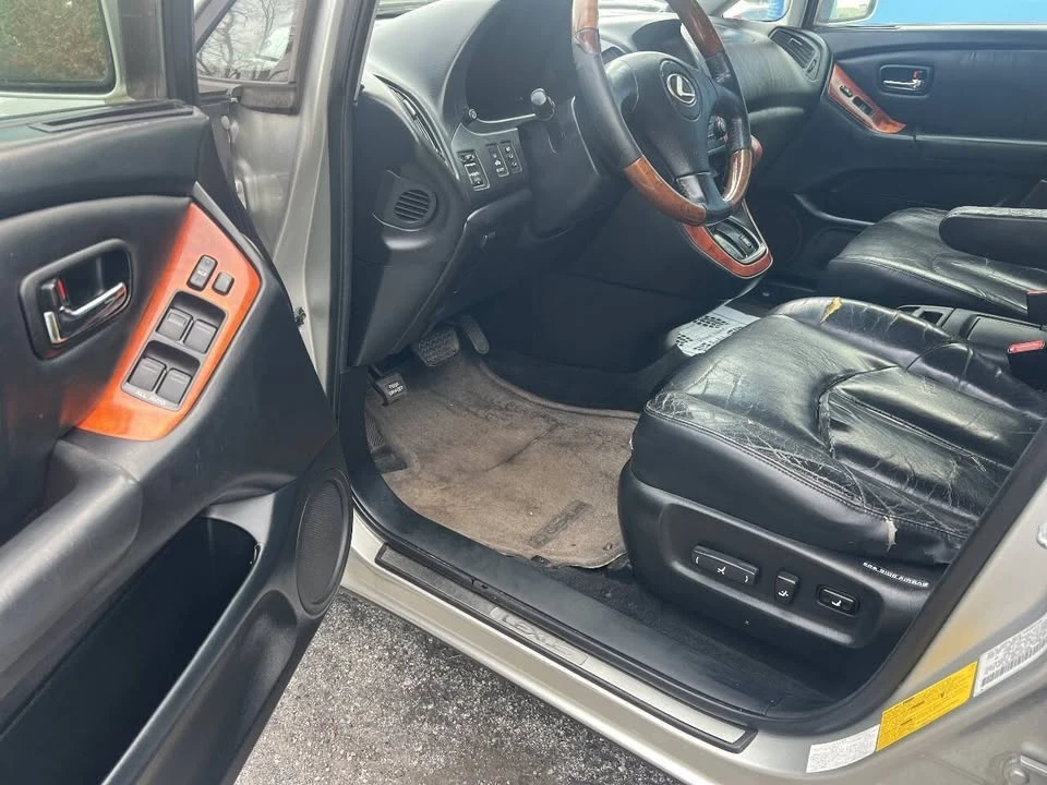 2002 Lexus RX 1st Gen - Image 15 of 16