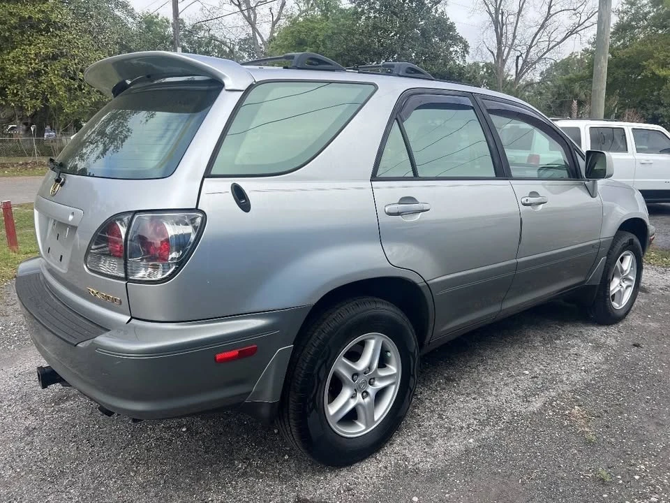 2002 Lexus RX 1st Gen - Image 12 of 16