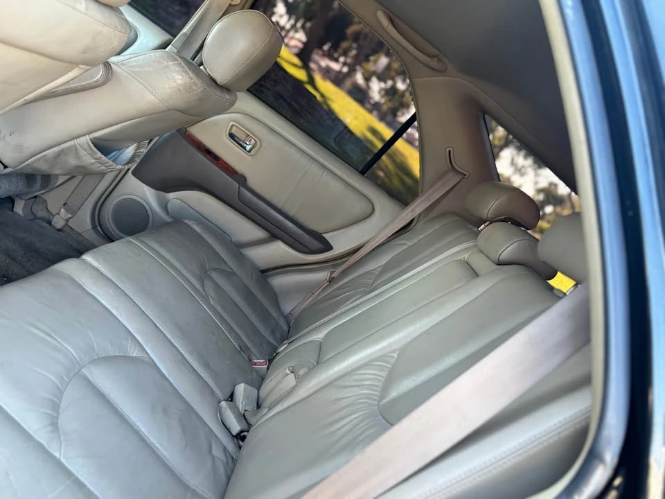 2002 Lexus RX 1st Gen - Image 8 of 9