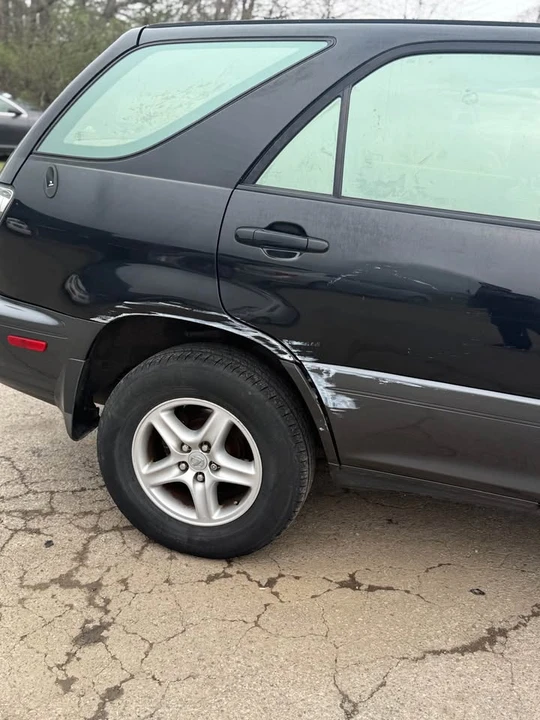 2002 Lexus RX 1st Gen - Image 3 of 8