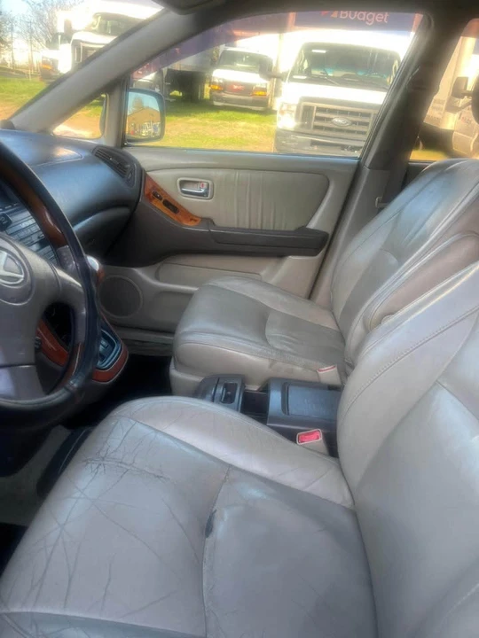 2002 Lexus RX 1st Gen - Image 8 of 10