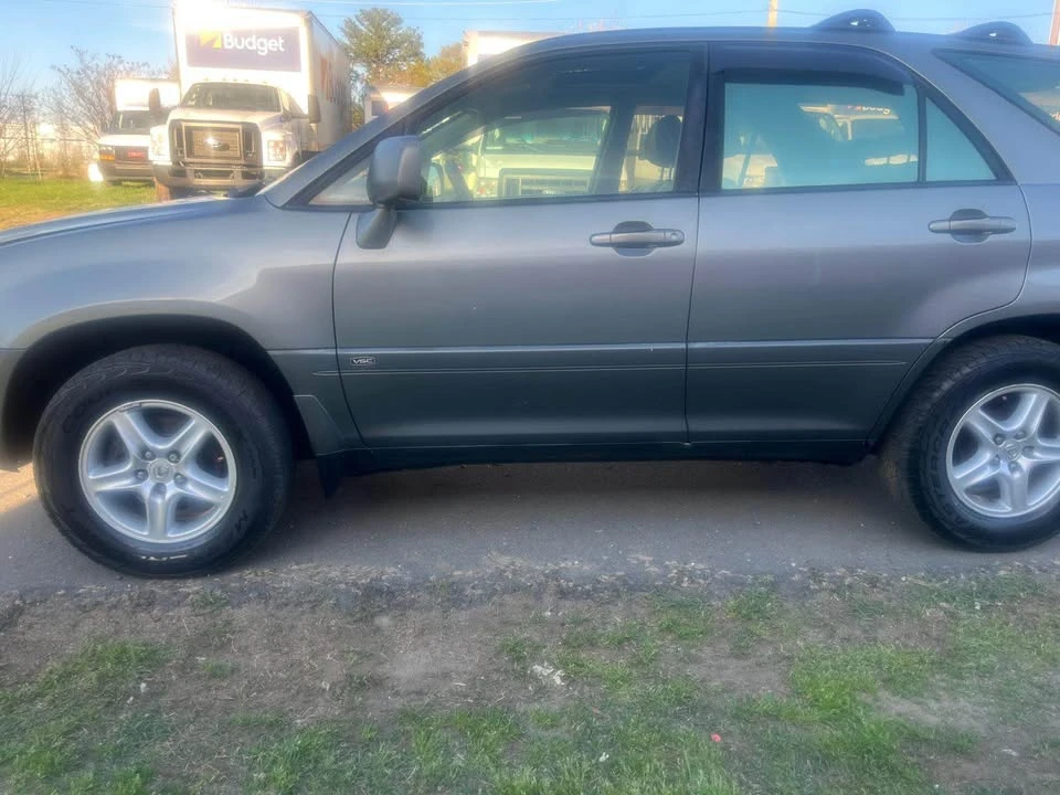 2002 Lexus RX 1st Gen - Image 3 of 10