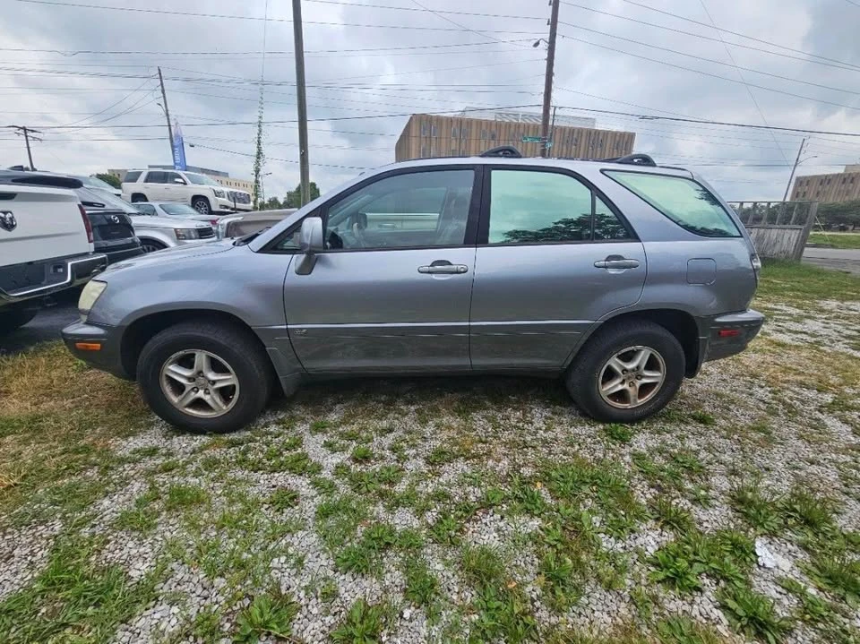2002 Lexus RX 1st Gen - Image 2 of 6