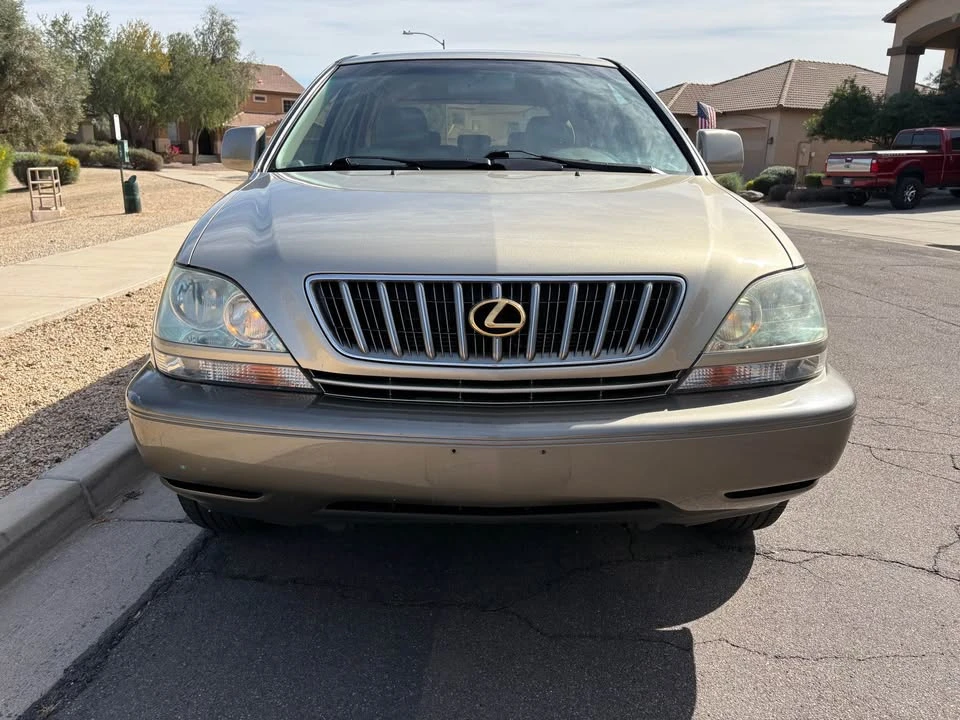 2002 Lexus RX 1st Gen - Image 2 of 17