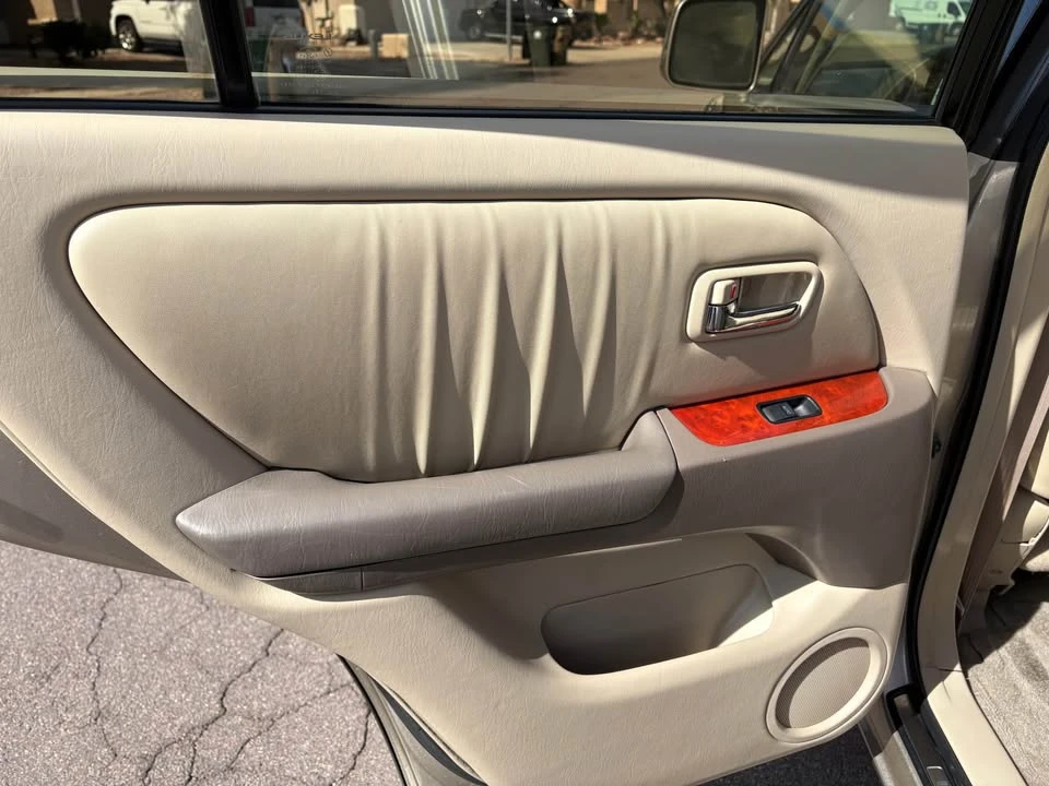 2002 Lexus RX 1st Gen - Image 10 of 17