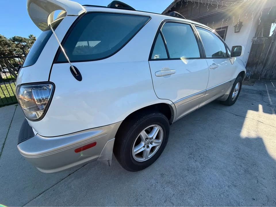 2002 Lexus RX 1st Gen - Image 6 of 17