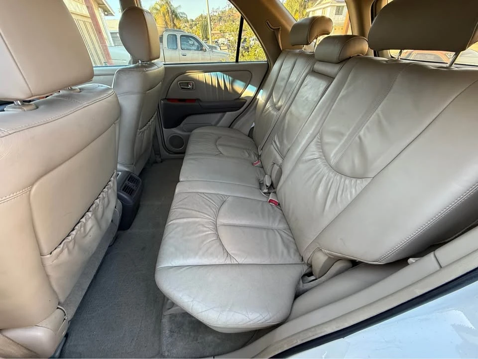 2002 Lexus RX 1st Gen - Image 13 of 17
