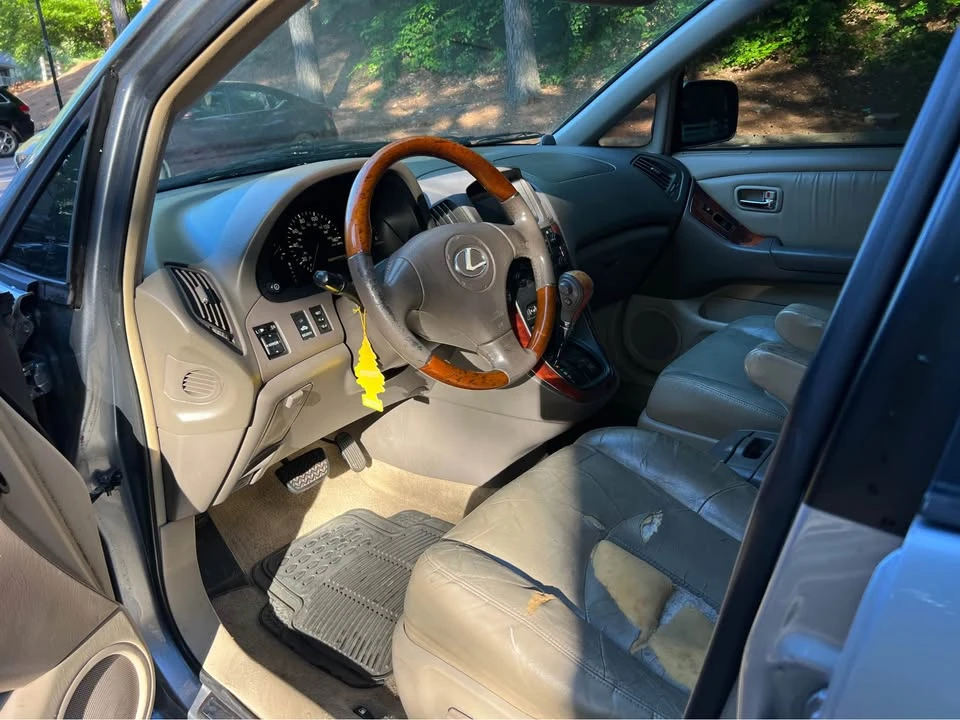 2002 Lexus RX 1st Gen - Image 6 of 11