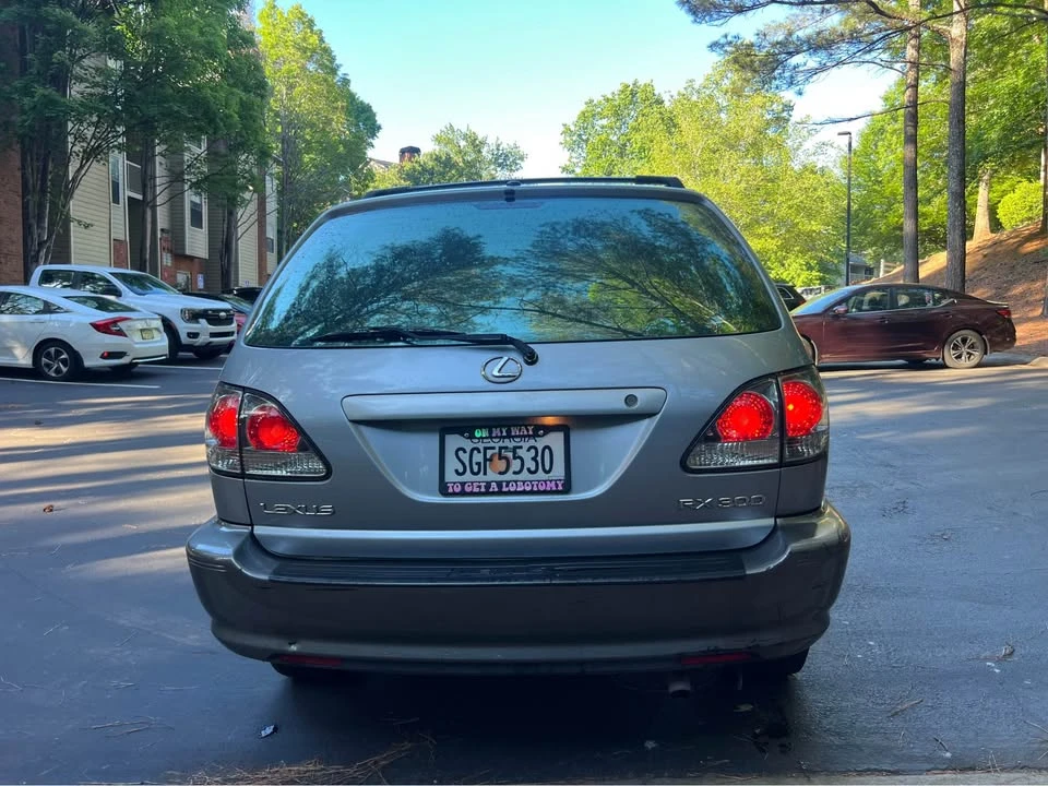 2002 Lexus RX 1st Gen - Image 3 of 11